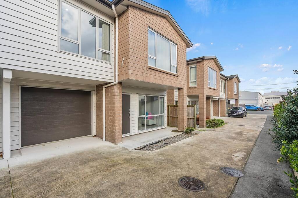 Airport & City At Your Doorstep! The Central Charm Auckland Exterior foto